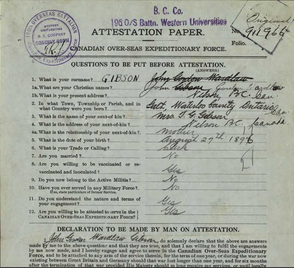 Un document d'attestation rempli. Sous le nom de famille, les mots « John Gordon Wardlaw » sont écrits, rayés et remplacés par le mot « Gibson ». L'inverse est vrai pour la ligne qui demande quels sont vos prénoms.